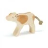 Ostheimer Kalb Braun Trinkend Holzfigur -Kinderspielzeugladen 251 11025 600x600