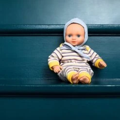 Djeco Puppe Canary Mit Kleidung 32cm Collection Pomea 9 Djeco Puppe Canary Mit Kleidung 32cm Collection Pomea -Kinderspielzeugladen DJ07871 Puppe Canary 3 600x600